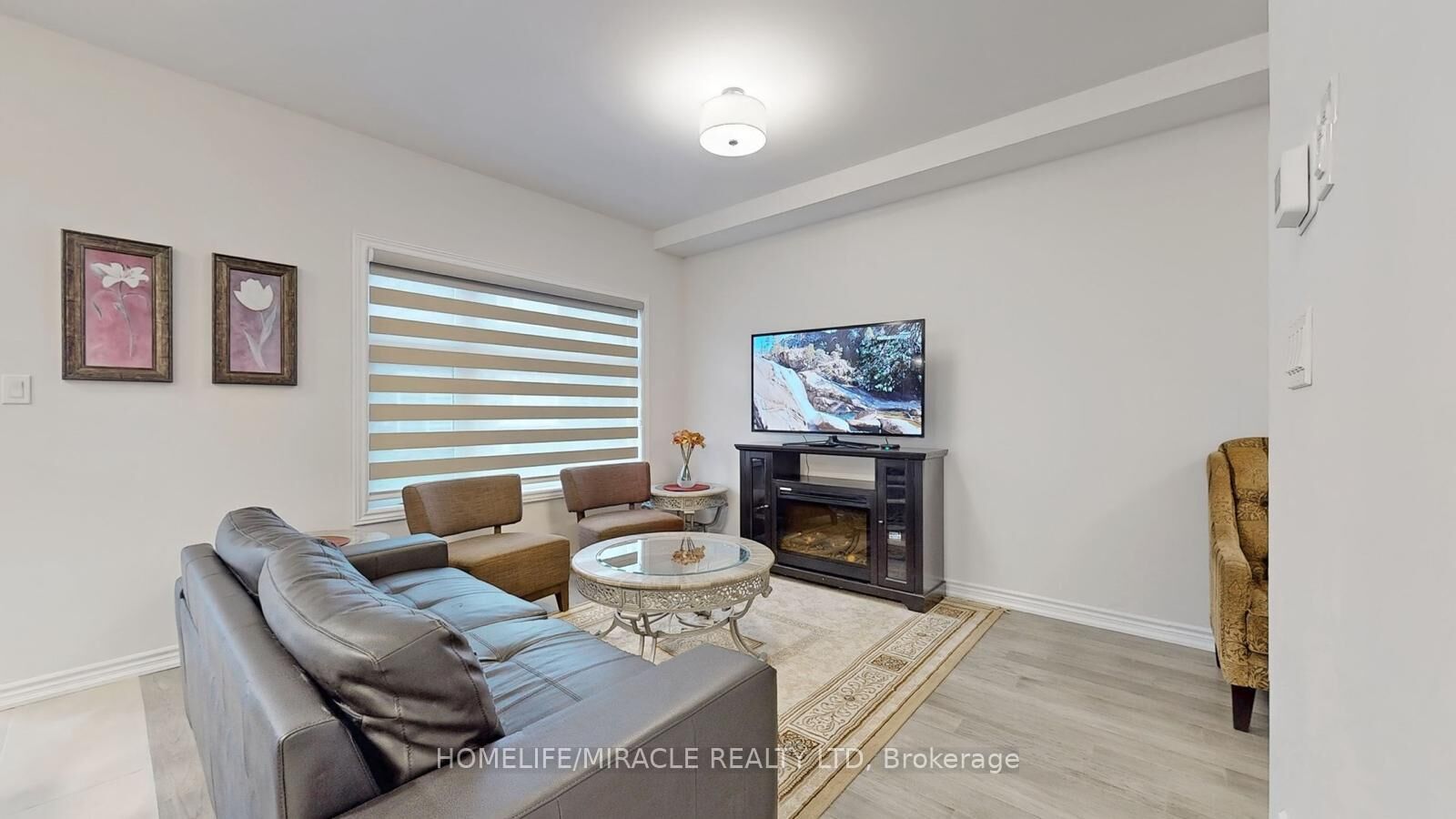 Property Photo:  5672 Dorchester Road 26  ON L2G 4Y8 