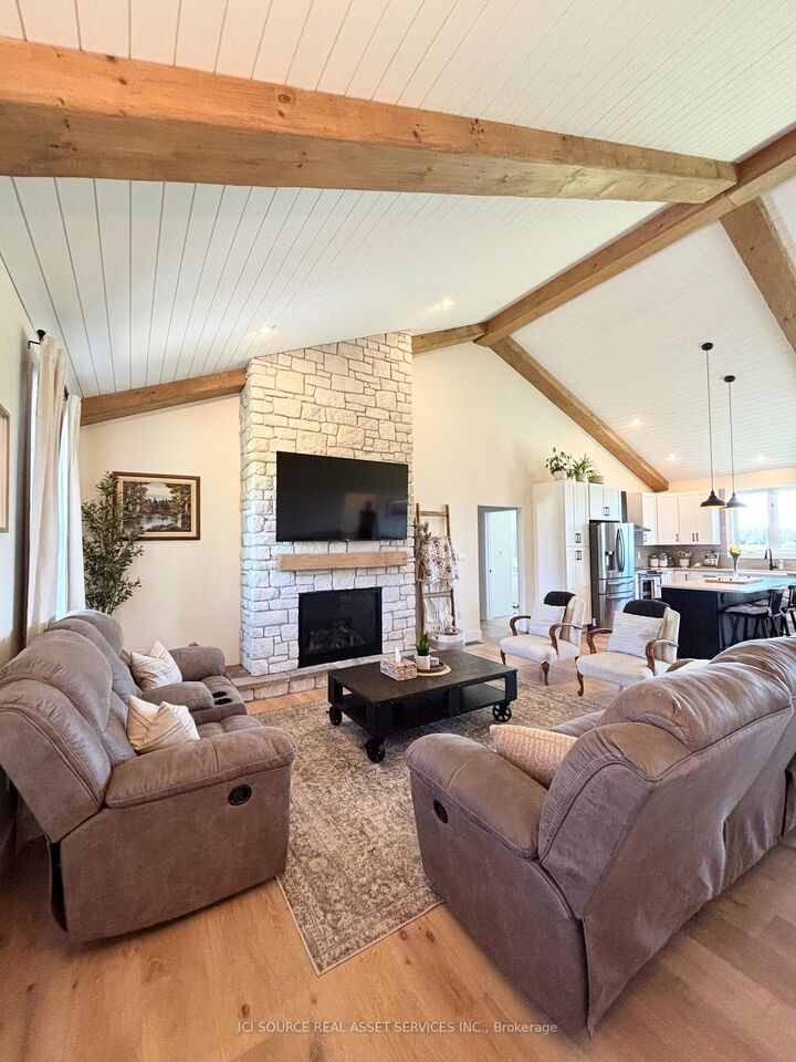 Property Photo:  723 Rosedale Road S  ON K7A 4S7 