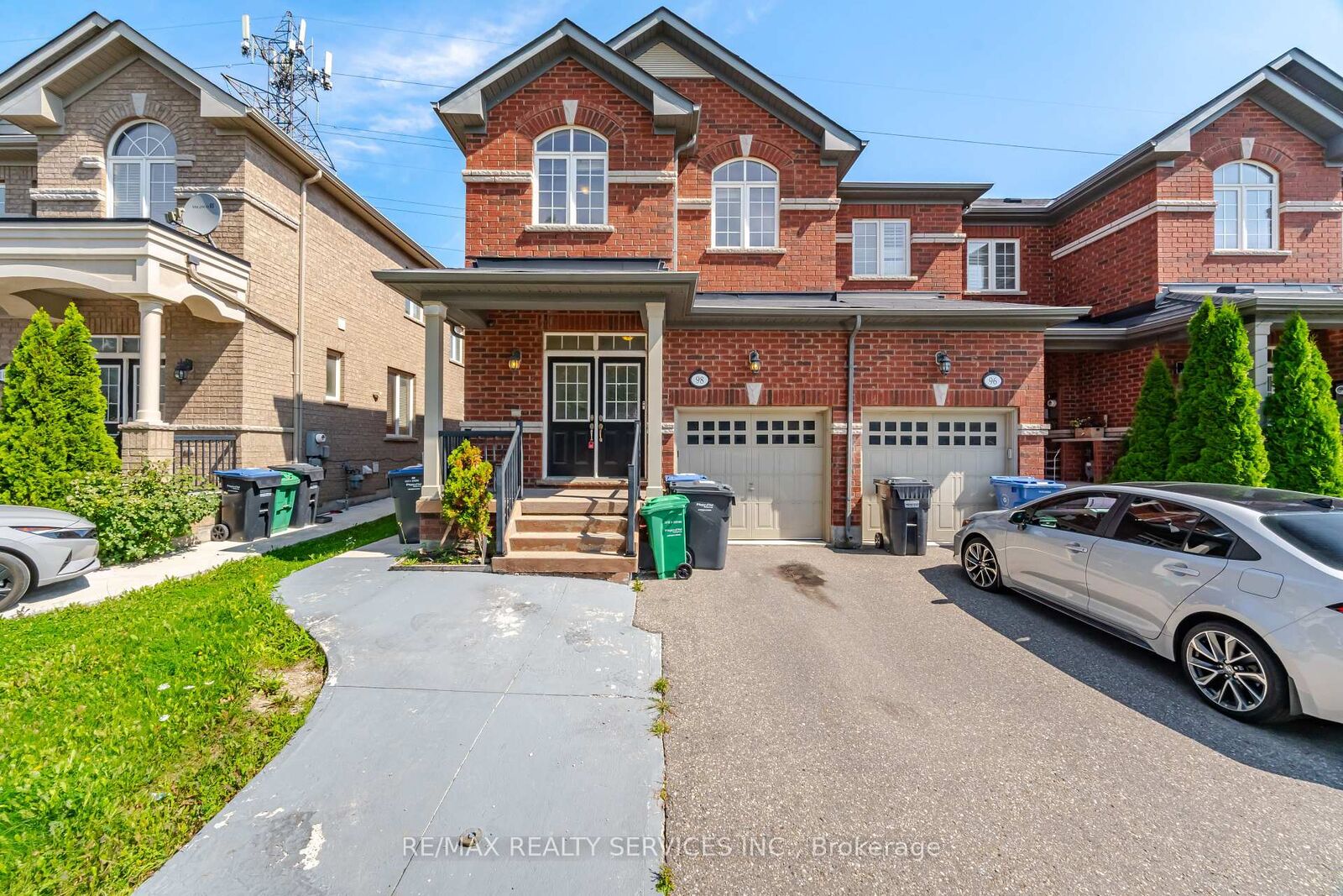 Property Photo:  98 Teal Crest Circle  ON L6X 2Z4 