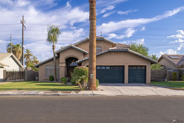 Property Photo: 3528 W 12 Pl AZ 85364