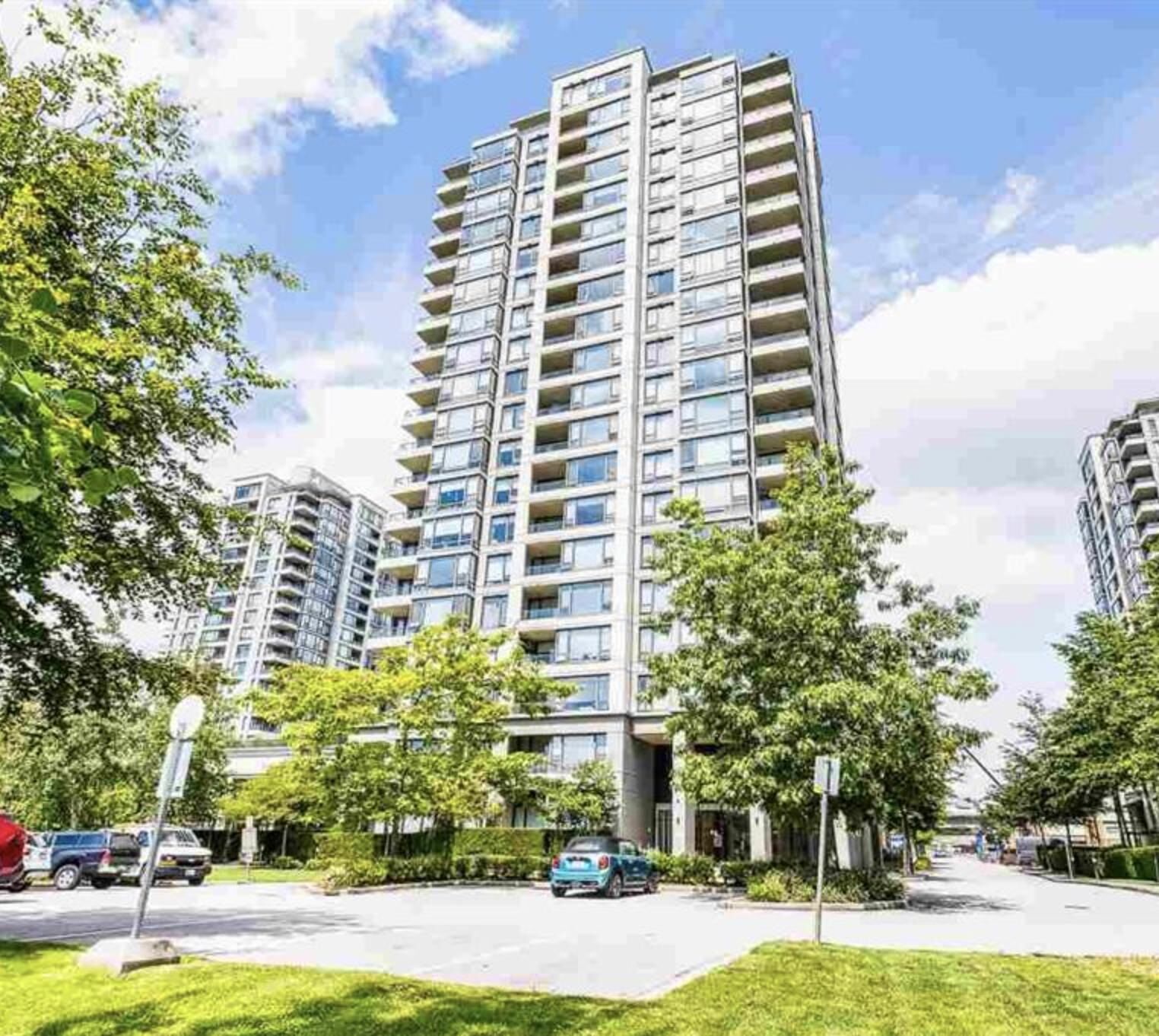 Property Photo:  4178 Dawson Street 2102  BC V5C 0A1 
