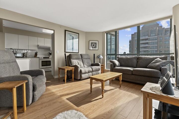 Property Photo:  6611 Southoaks Crescent 1703  BC V5E 4L5 