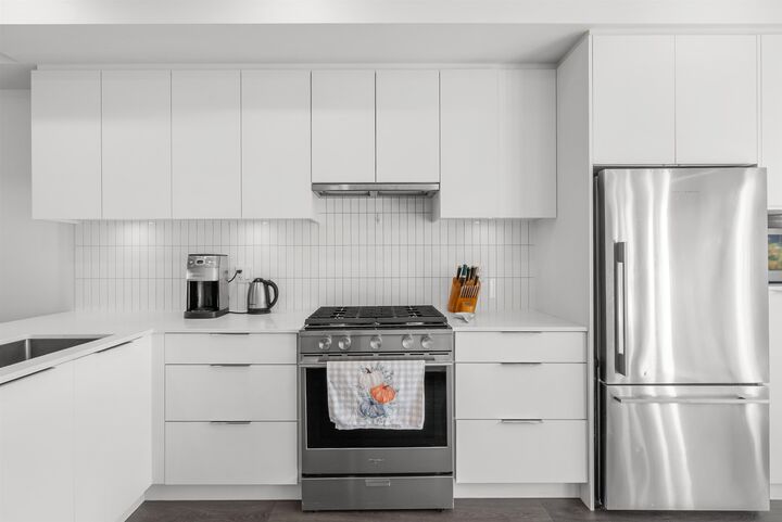Property Photo:  4292 Wolf Way 15  BC V4M 0E1 