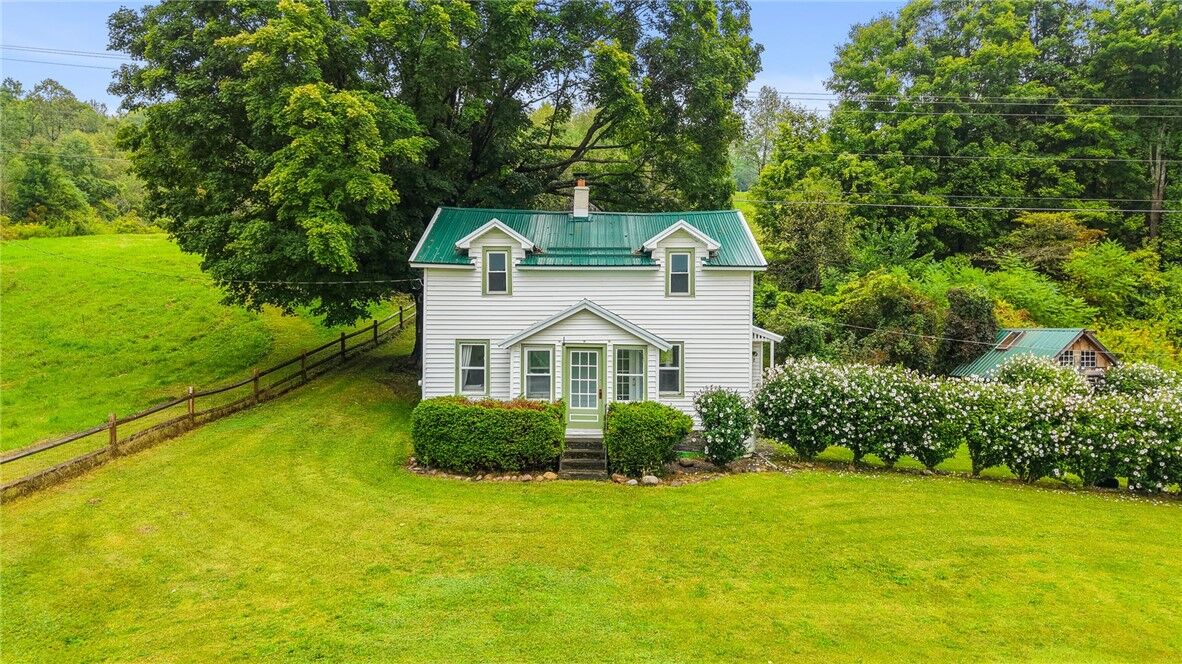 Property Photo:  440 Van Etten Road  NY 14883 