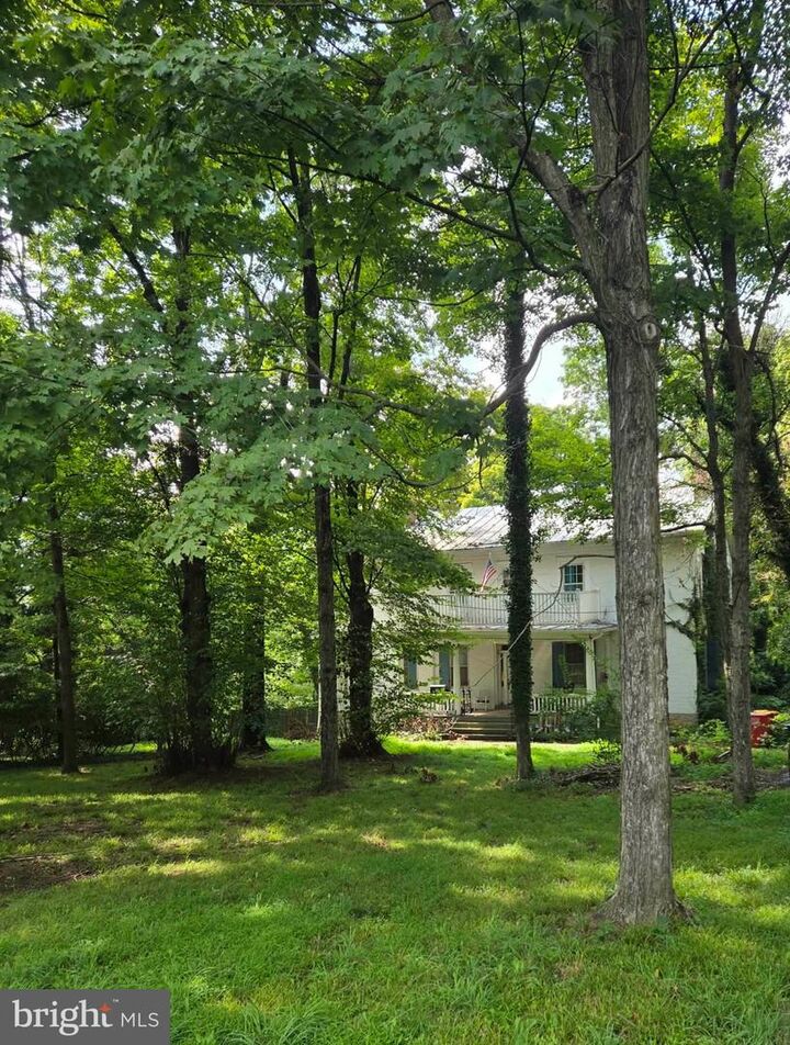 Property Photo:  9 Carlisle Road  PA 17241 