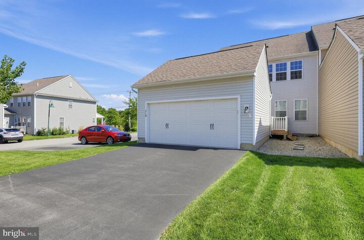 Property Photo: 710 Sun Valley Court PA 19425