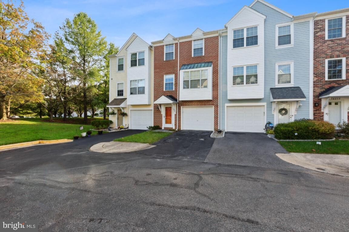 Property Photo: 18221 Fox Chase Circle MD 20832