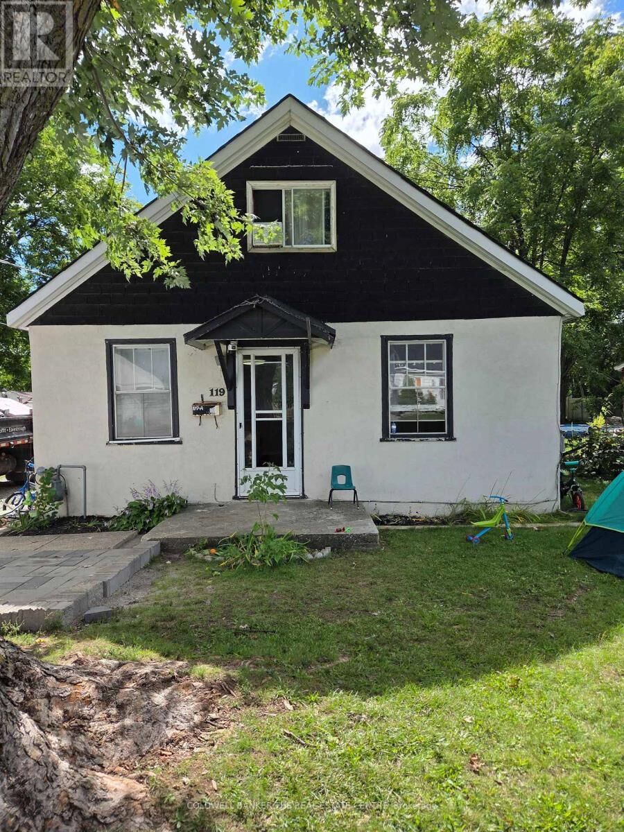 Property Photo:  119A Henry Street  ON L4N 1E2 