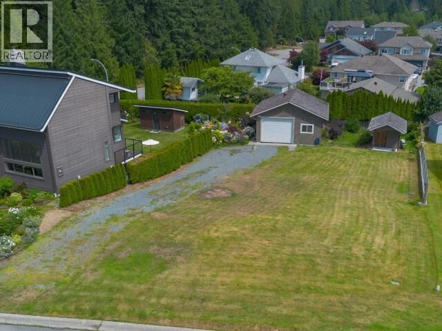 Property Photo:  Lot 2 Cariboo Ave  BC  