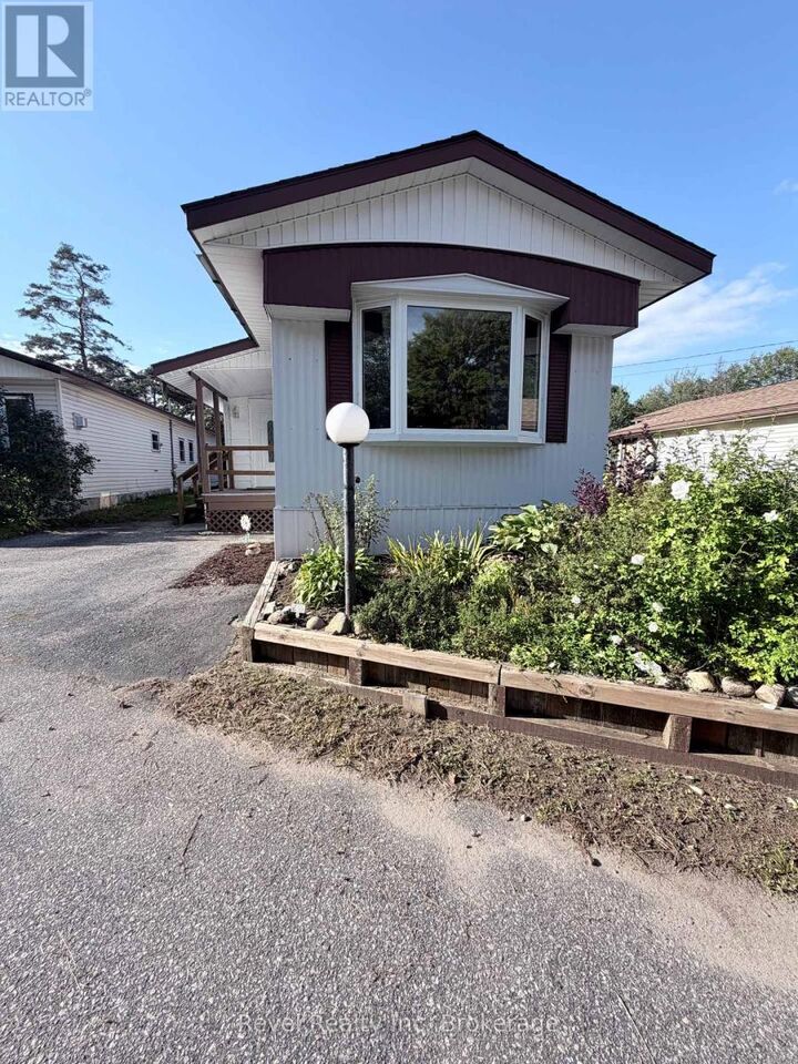 Property Photo:  208 Little Down Lane 7  ON P1B 8G2 
