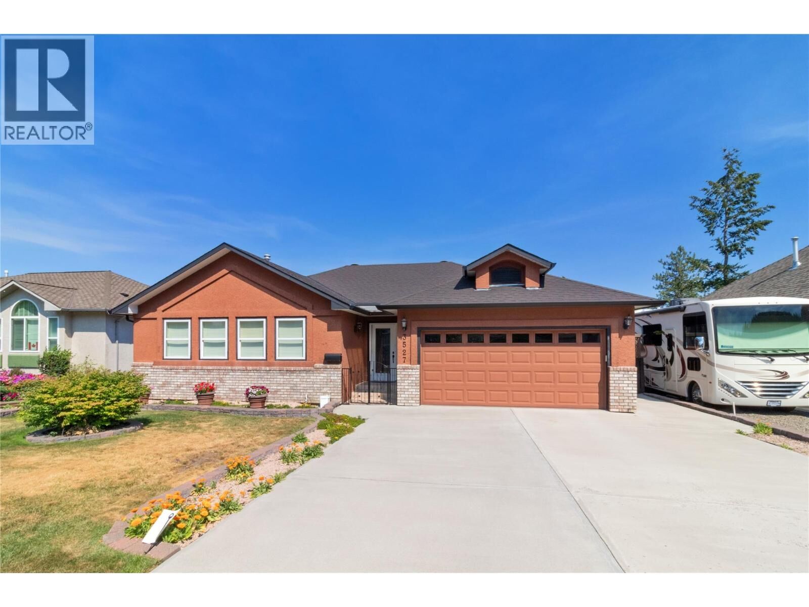 Property Photo: 3527 Glen Eagles Drive BC V4T 2L6
