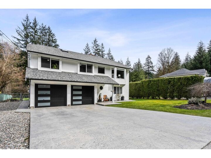 Property Photo:  295 Forrest Crescent  BC V0X 1L4 
