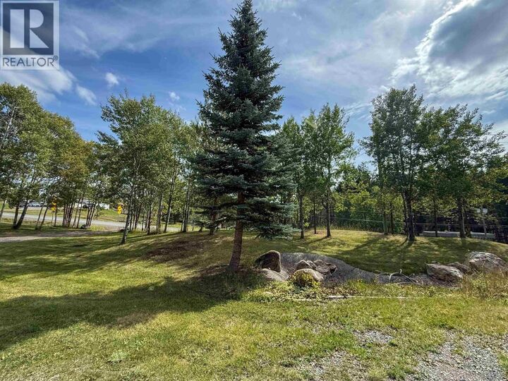 Property Photo:  4970 Easzee Drive  BC V0K 2Z0 