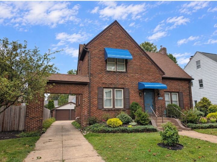 Property Photo:  629 Kahkwa Boulevard  PA 16505 