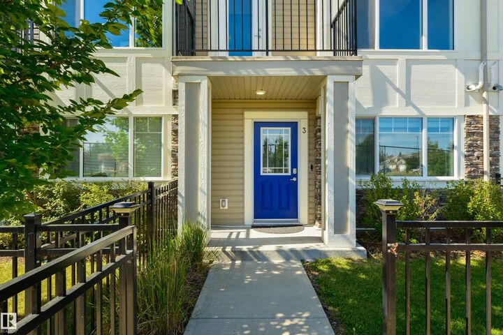 Property Photo:  11373 12 Avenue NW 3  AB T6J 5V2 