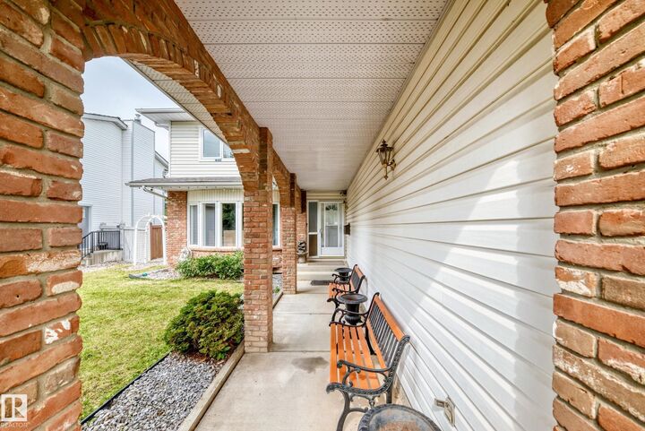 Property Photo:  706 Burley Drive NW  AB T6R 1Y2 