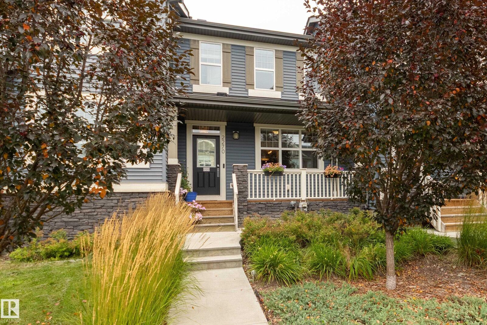 Property Photo:  2270 Glenridding Boulevard SW  AB T6W 3P5 