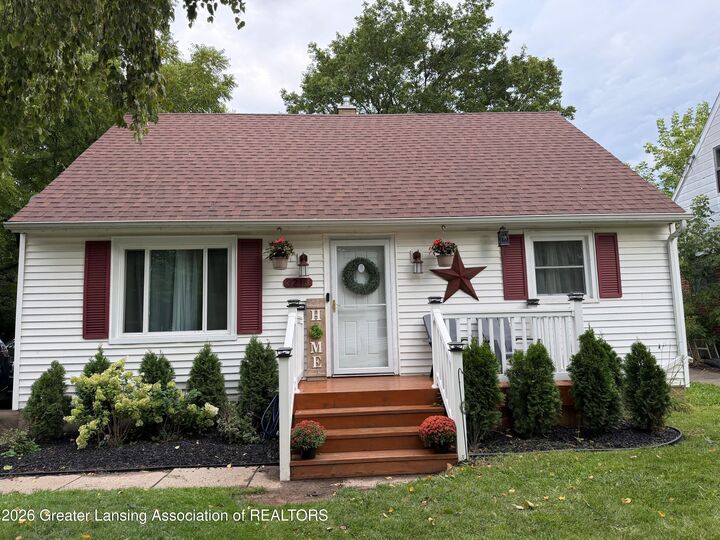 Property Photo: 3216 Young Avenue MI 48906
