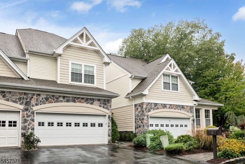 Property Photo:  4 Kingsley Evans Cir  NJ 07436 