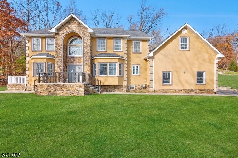 Property Photo:  1121 N Washington Ave  NJ 08812 