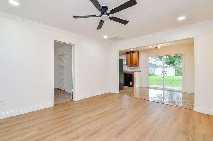 Property Photo: 5710 Cherry Street TX 77026