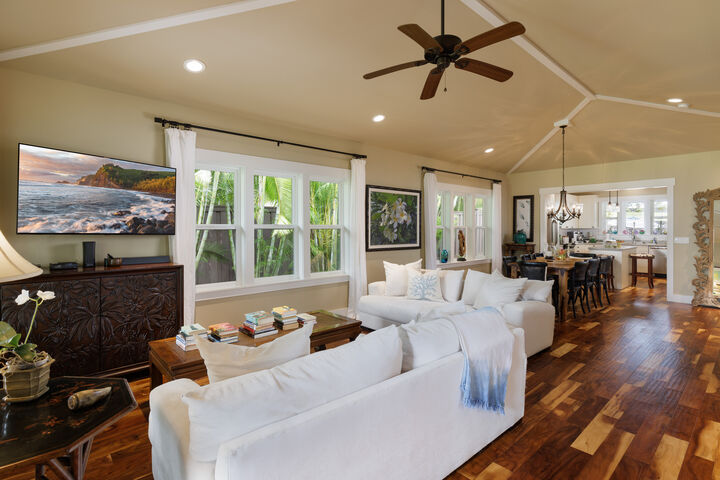 Property Photo: 54-3758 Hinahina Rd HI 96755