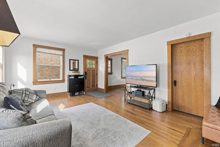 Property Photo:  1015 Union Street  IN 46802-5977 