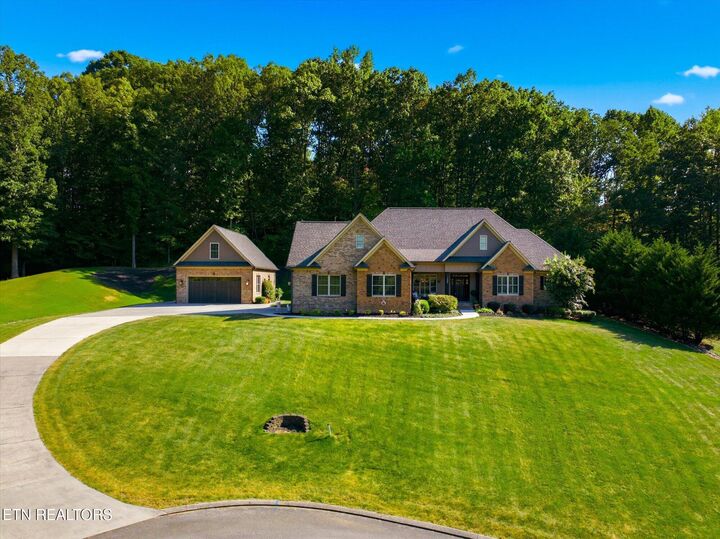 Property Photo:  190 County Road 7005  TN 37303 