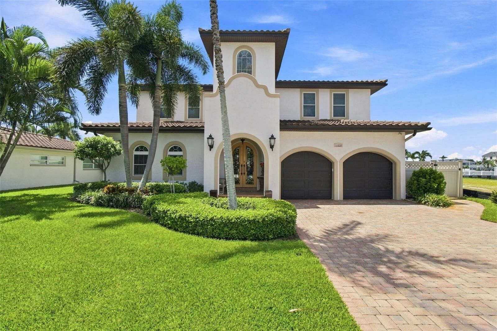 Property Photo:  11220 8th Street E  FL 33706 