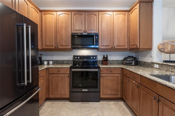 Property Photo: 115 Riverview Bend S 2123 FL 32137