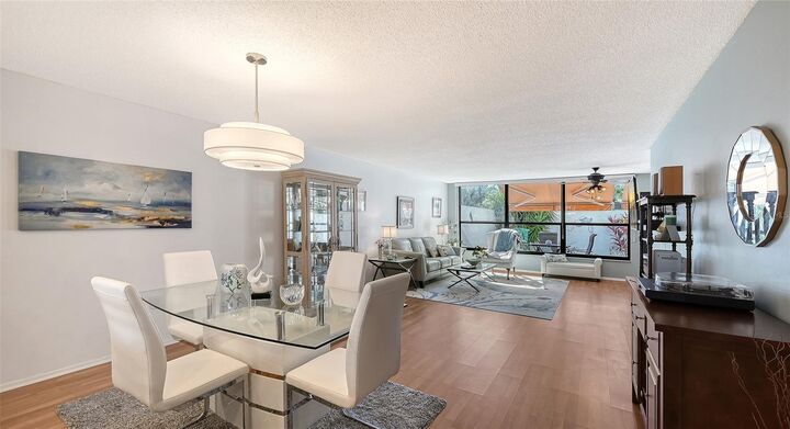 Property Photo: 666 Woodlawn Drive 666 FL 34210