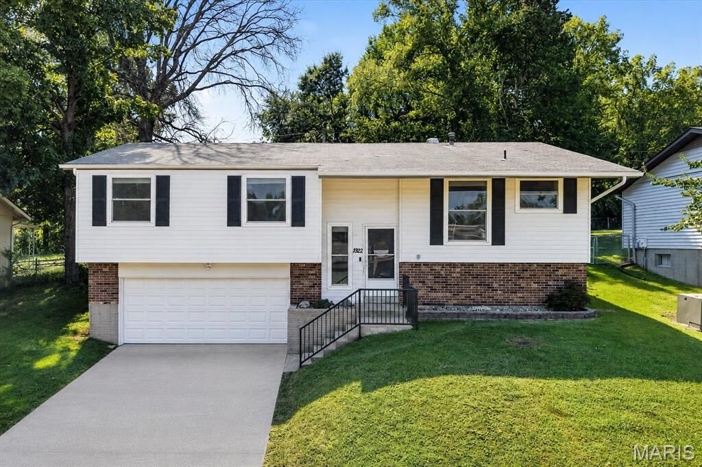 Property Photo: 1922 Catlin Drive MO 63012