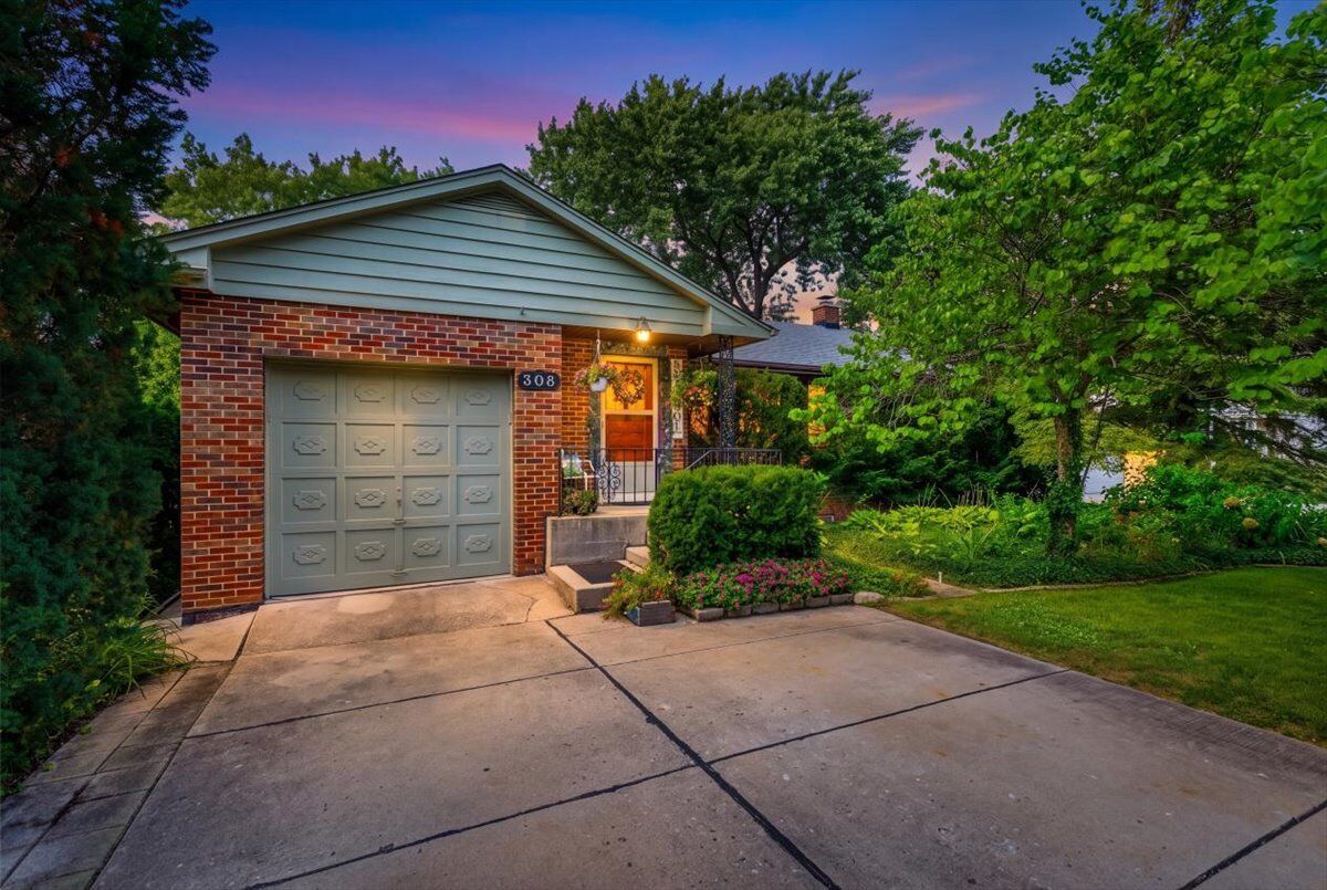 Property Photo:  308 Sheldon Avenue  IL 60515 