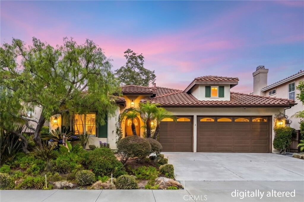 Property Photo: 8040 Corte Sasafras CA 92009