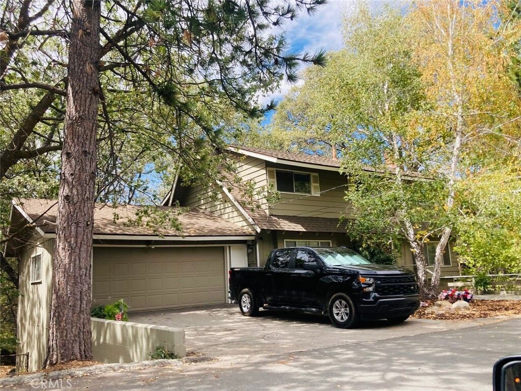 Property Photo:  28097 Geneva  CA 92352 