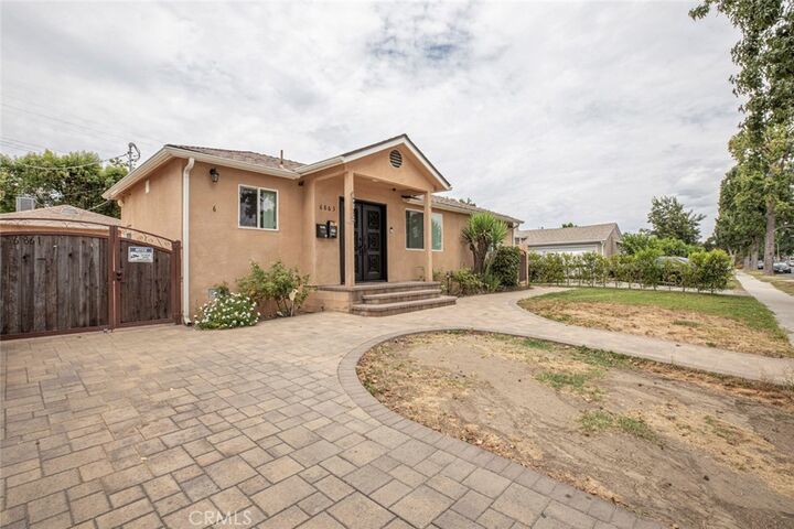 Property Photo:  6863 Yarmouth  CA 91335 