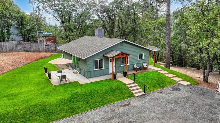 Property Photo: 645 Ponderosa Way CA 95713