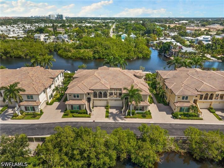 Property Photo:  2439 Breakwater Way 9102  FL 34112 