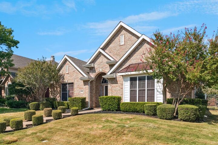 Property Photo: 305 Andre Drive TX 75063