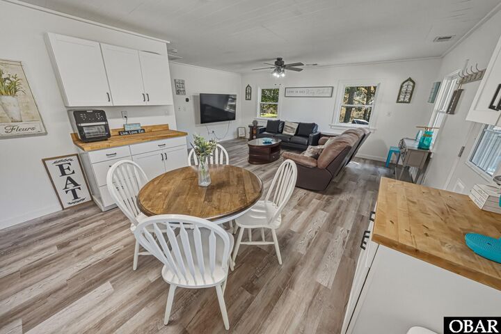 Property Photo:  2041 Phoebus Street  NC 27948 