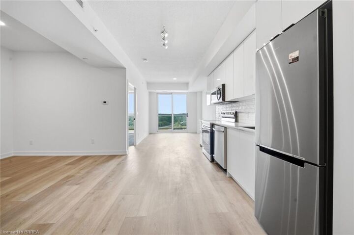 Property Photo:  33 Erie Avenue 1410  ON N3S 0K7 