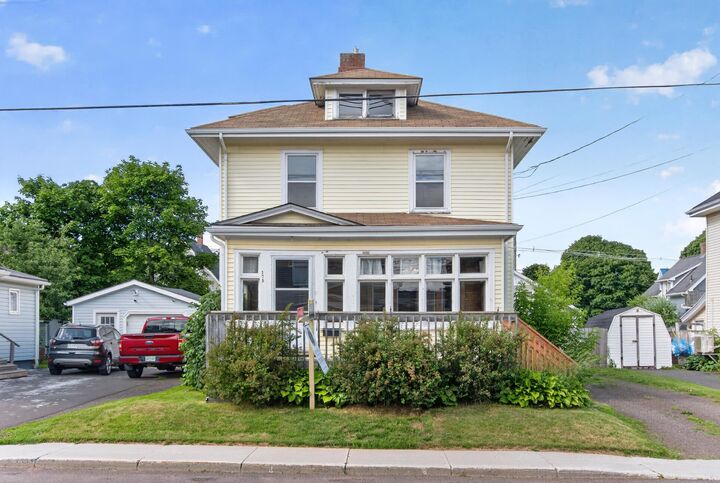 Property Photo:  175 Harvard Street  PE C1N 1R5 