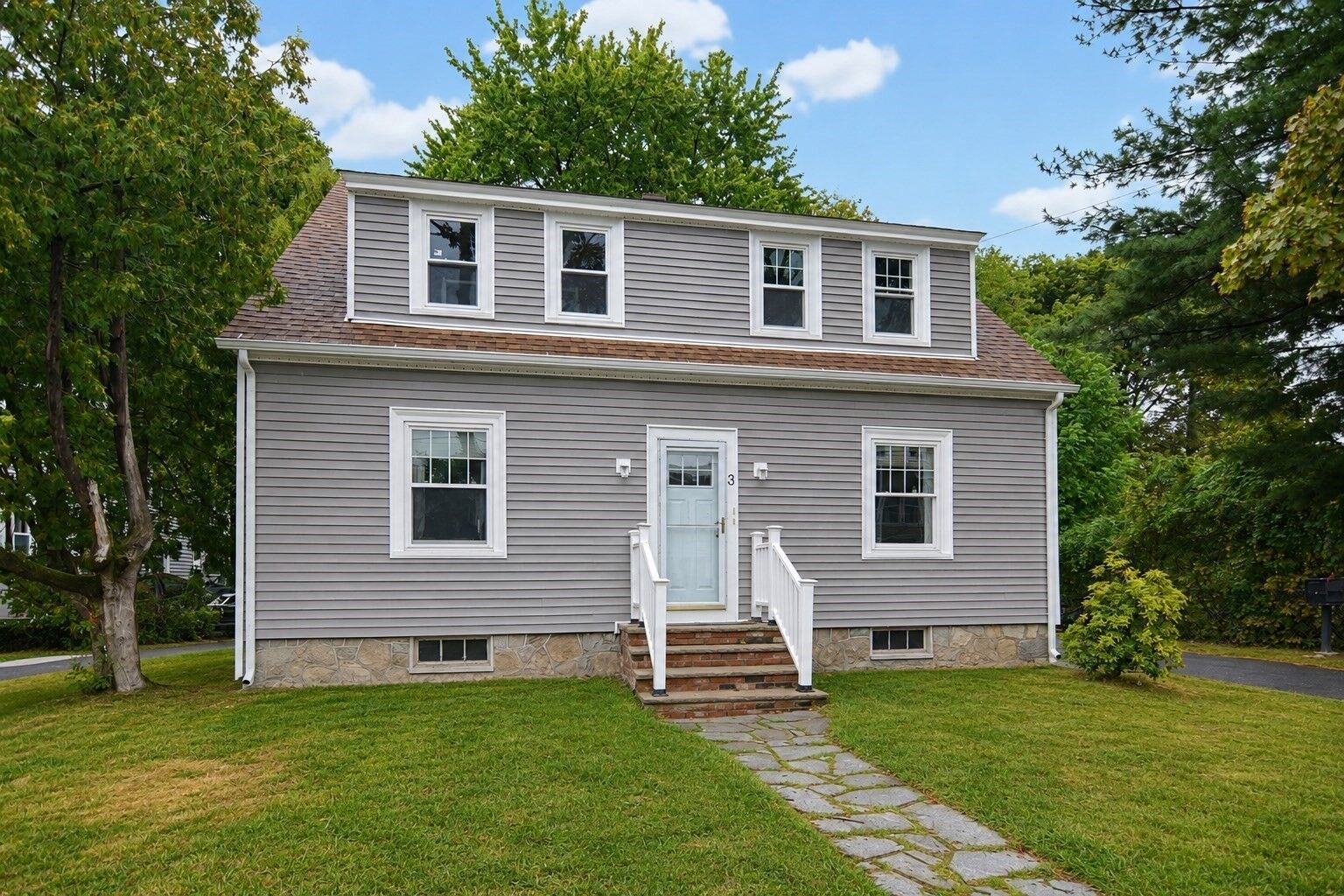 Property Photo: 3 Oakwood Ave MA 01841