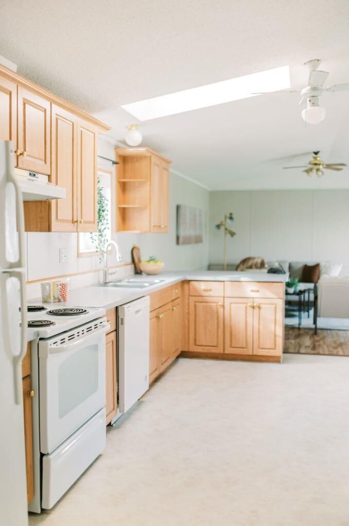 Property Photo:  5101 49 Avenue  AB T0C 0N0 