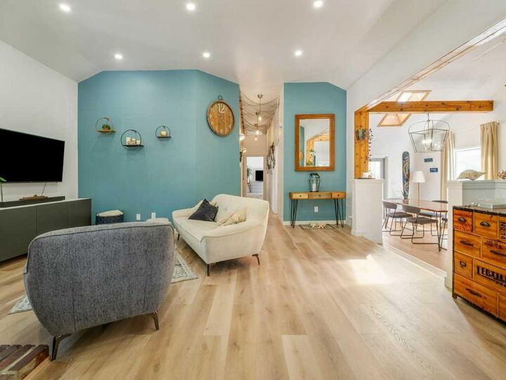 Property Photo:  633 7 Street S  AB T1J 2H2 
