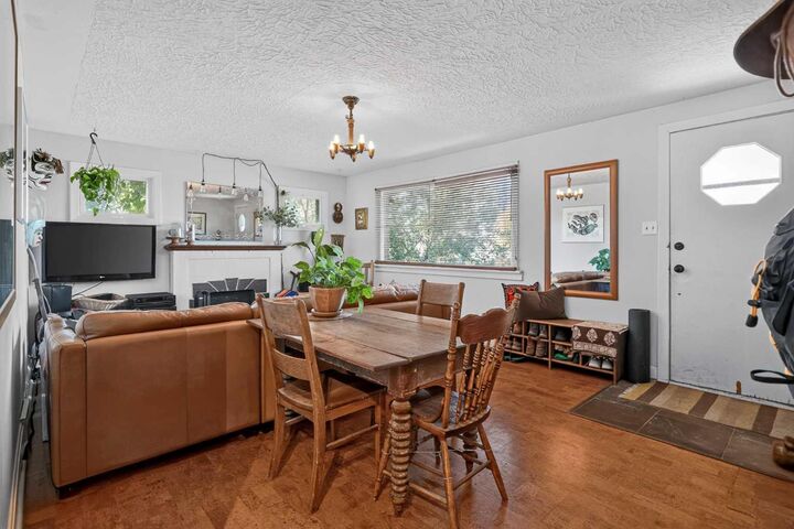 Property Photo:  1708 50 Street SE  AB T2A 1S8 
