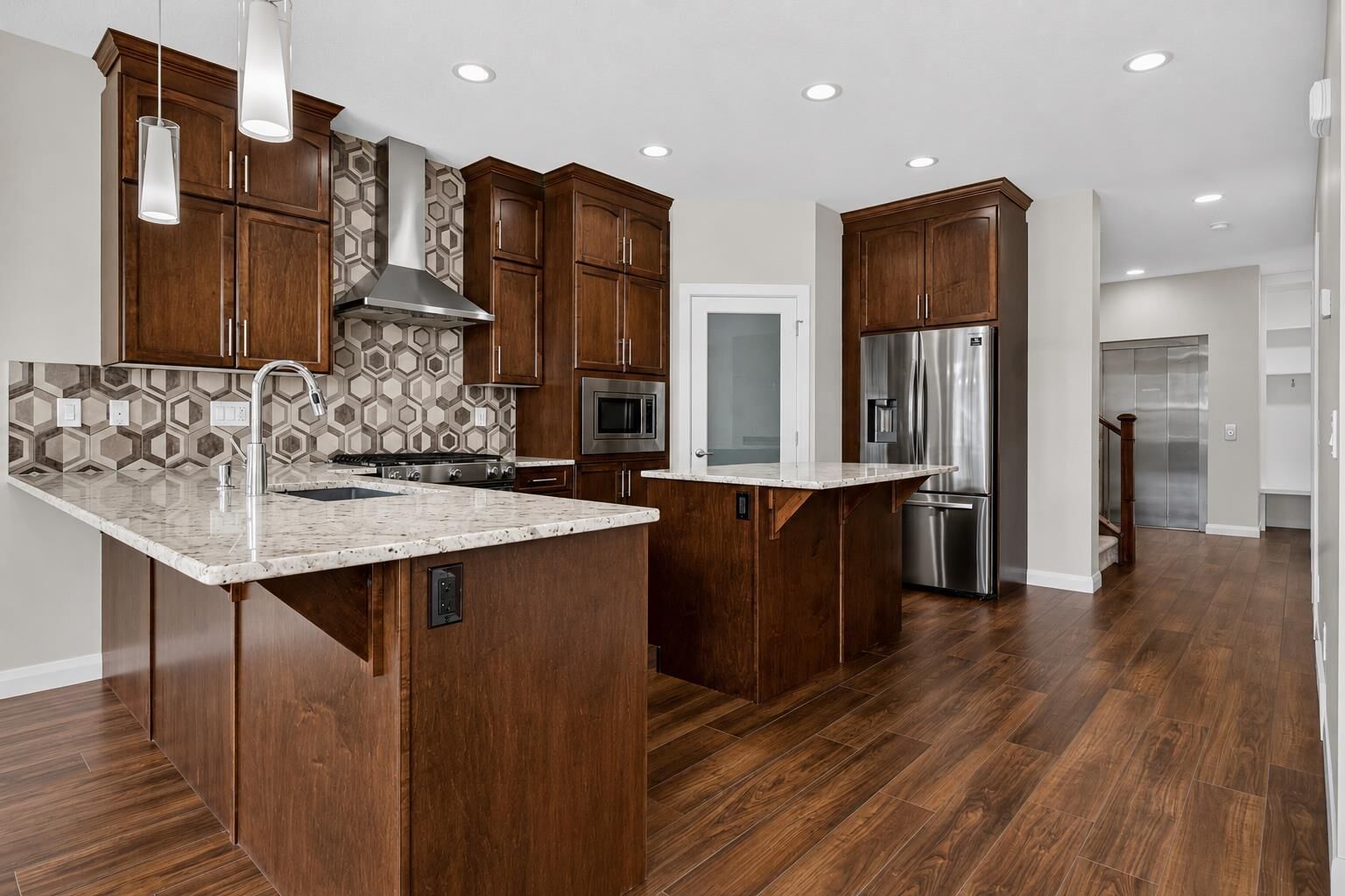 Property Photo:  62 Evansfield Green NW  AB T3P 1J9 