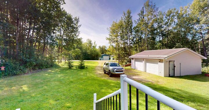 Property Photo:  15377 Twp Rd 670 133  AB T0A 2C0 