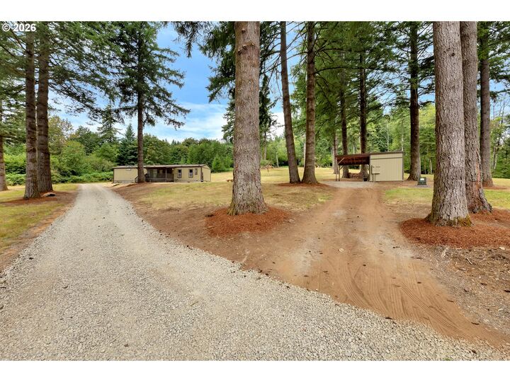 Property Photo: 13901 Washougal River Rd WA 98671