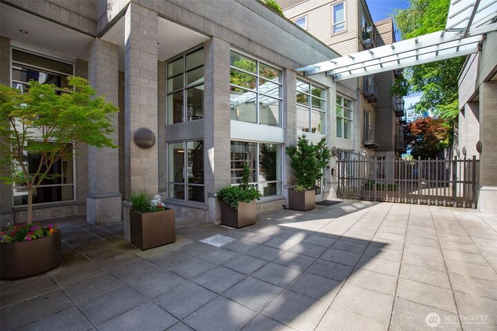Property Photo:  1410 E Pine Street W307  WA 98122 